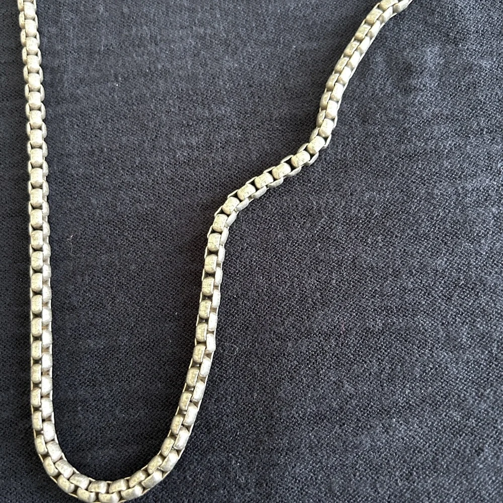 Anne Klein silver toned box link necklace - Picture 3 of 5